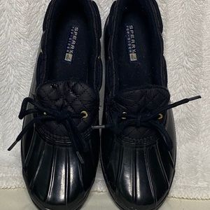 Women’s Sperry Duck shoes. Size 9, Black